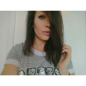 Meet your Posher, Mercedes